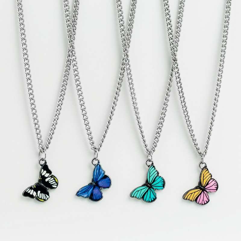 Charm Hip-hop Colorful Butterfly Necklace for Woman Elegant Cute Mini Butterfly Long Chain Pendat Necklace Girls Dating Jewelry
Charm Hip-hop Colorful Butterfly Necklace for Woman Elegant Cute Mini Butterfly Long Chain Pendat Necklace Girls Dating Jewelry