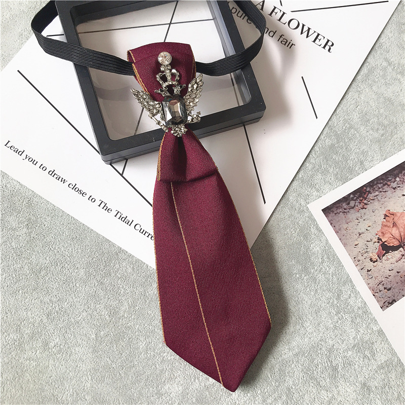 British Style Crystal Crown Bow Tie Women's White Shirt Necktie General Handsome Rhinestone Ties Clothing Wedding Accessories
British Style Crystal Crown Bow Tie Women's White Shirt Necktie General Handsome Rhinestone Ties Clothing Wedding Accessories