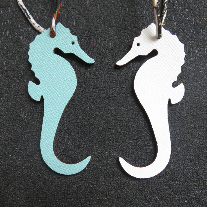 Handmade Real Genuine Leather Deer seahorse Keychain Pendant Key Chain For Ladies Women Bag Charm Accessories
Handmade Real Genuine Leather Deer seahorse Keychain Pendant Key Chain For Ladies Women Bag Charm Accessories