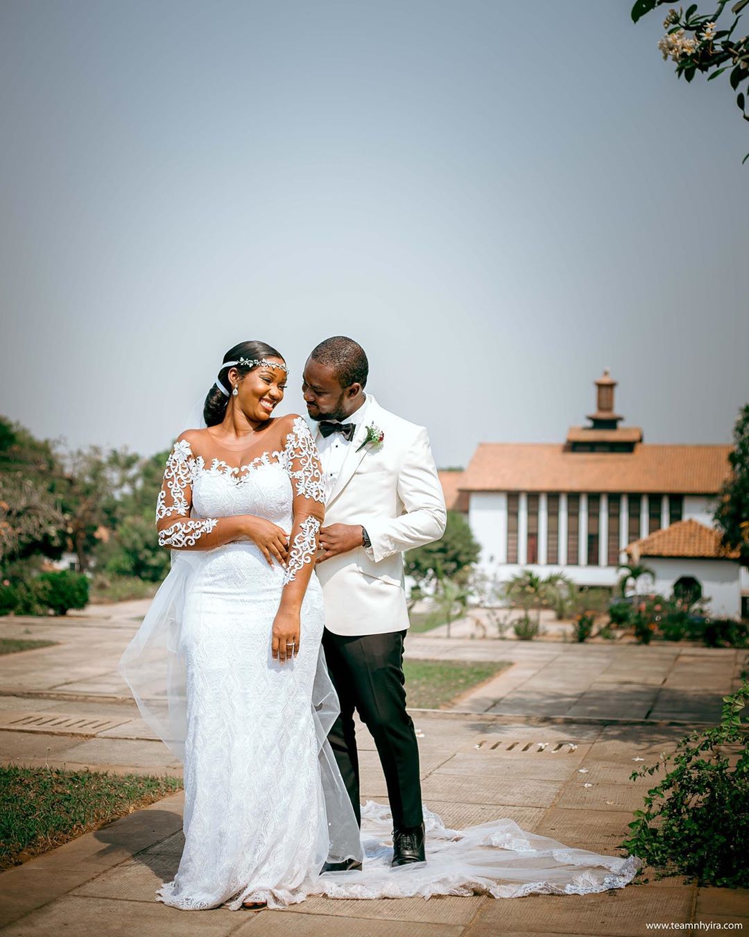 plus size arabic aso ebi lace mermaid sexy wedding dresses sheer neck bridal dresses long sleeves wedding gowns zj901