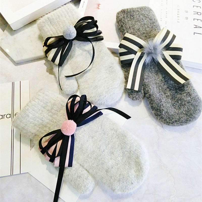 Five Fingers Gloves Korea Fur Ball Cute Warm Even Finger Women Spring Autumn Winter Knit Mittens Female Accessories
Five Fingers Gloves Korea Fur Ball Cute Warm Even Finger Women Spring Autumn Winter Knit Mittens Female Accessories
