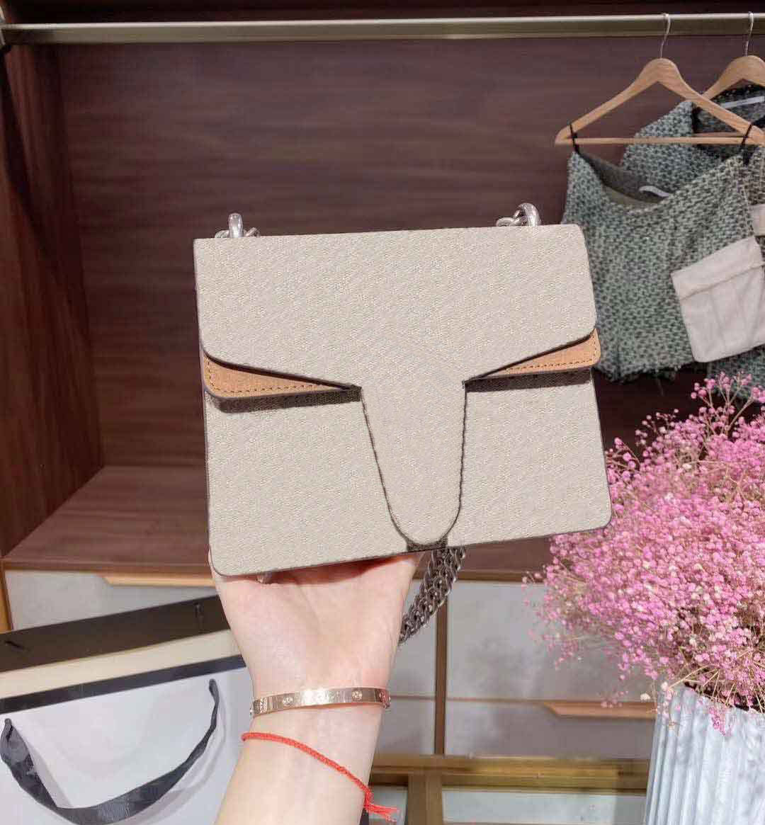 5AHourglass ladies handbag handbag shoulder bag leather handbag with dust bag metal decorative box, Customize
5AHourglass ladies handbag handbag shoulder bag leather handbag with dust bag metal decorative box, Customize