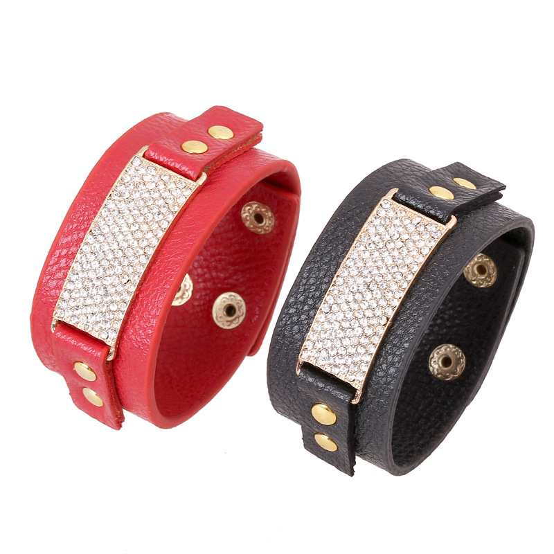 dankaishi Punk Style Leather Bangle Bracelet New Original Design Shining Rhinestone Charm Lovers Bangle Jewelry Best Gift
dankaishi Punk Style Leather Bangle Bracelet New Original Design Shining Rhinestone Charm Lovers Bangle Jewelry Best Gift