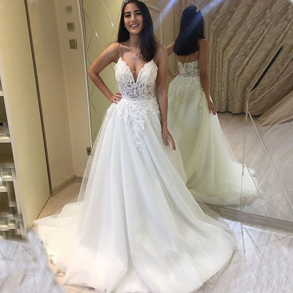 2019 A Line Wedding Gowns Charming Illusion Corset Sexy V Neck Lace Wedding Dresses Spaghetti Straps Appliques Bridal Gowns F108, Custom color
2019 A Line Wedding Gowns Charming Illusion Corset Sexy V Neck Lace Wedding Dresses Spaghetti Straps Appliques Bridal Gowns F108, Custom color