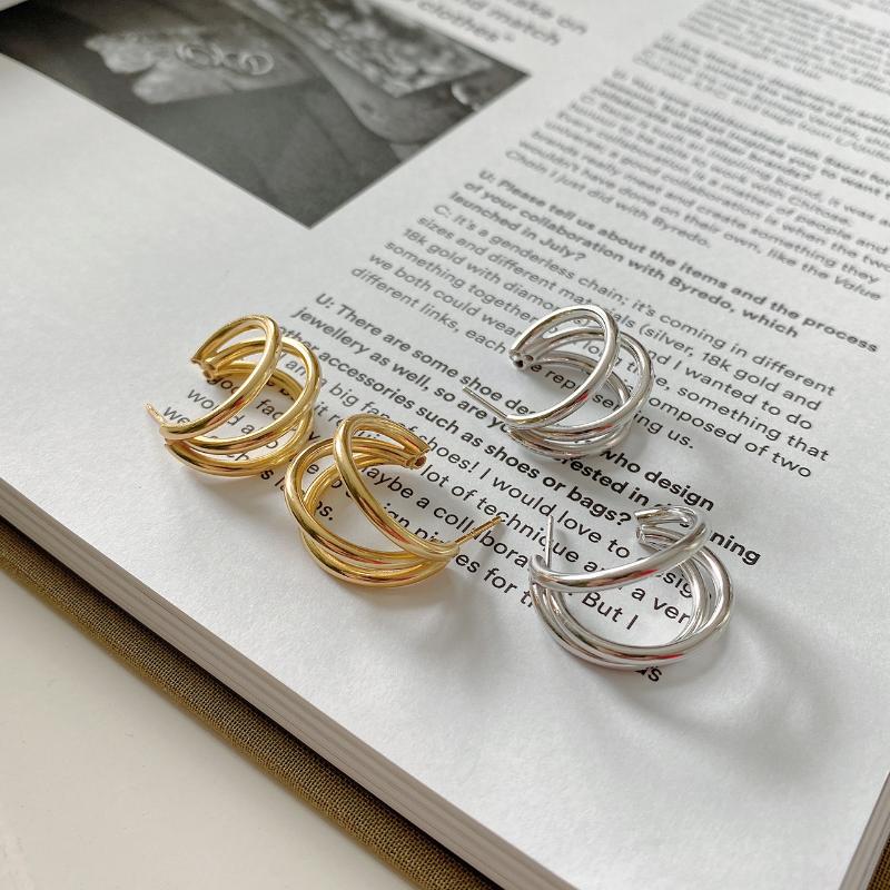 XIHA 925 Sterling Silver Hoop Earrings for Women 2020 Three Circle Multi Layer Huggie Earring Korean Bohemian Minimalist Jewelry
XIHA 925 Sterling Silver Hoop Earrings for Women 2020 Three Circle Multi Layer Huggie Earring Korean Bohemian Minimalist Jewelry