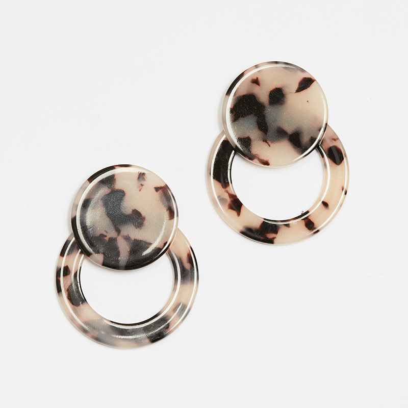 2020 New Fashion Round Acrylic Acetic Acid Stud Earring For Women Leopard print Statement Earring Ethnic Jewelry
2020 New Fashion Round Acrylic Acetic Acid Stud Earring For Women Leopard print Statement Earring Ethnic Jewelry