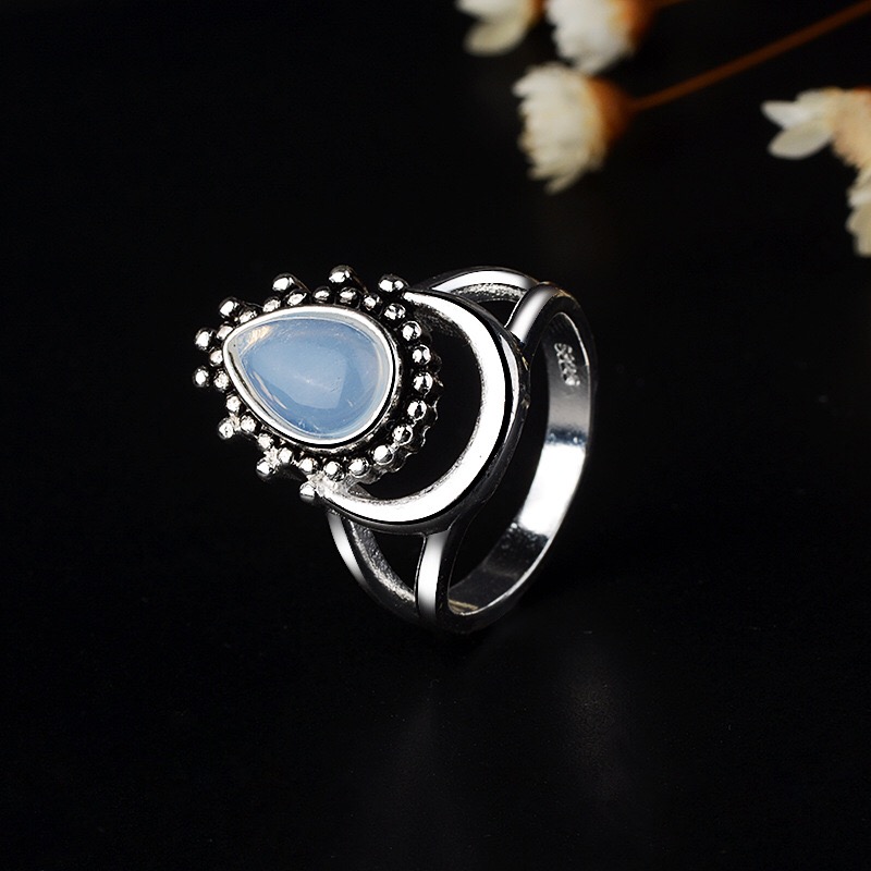 European Style Moonstone Rings For Women Men Antique 9 2 5 Color Filled Boho Teardrop White Opal Ring Female Wedding
European Style Moonstone Rings For Women Men Antique 9 2 5 Color Filled Boho Teardrop White Opal Ring Female Wedding