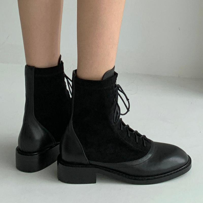 Women Genuine Leather Square Heels Ankle Boots Round Toe Lace-up Spring Fall Fashion Cross-Tied Daily Black Booties 2020
Women Genuine Leather Square Heels Ankle Boots Round Toe Lace-up Spring Fall Fashion Cross-Tied Daily Black Booties 2020