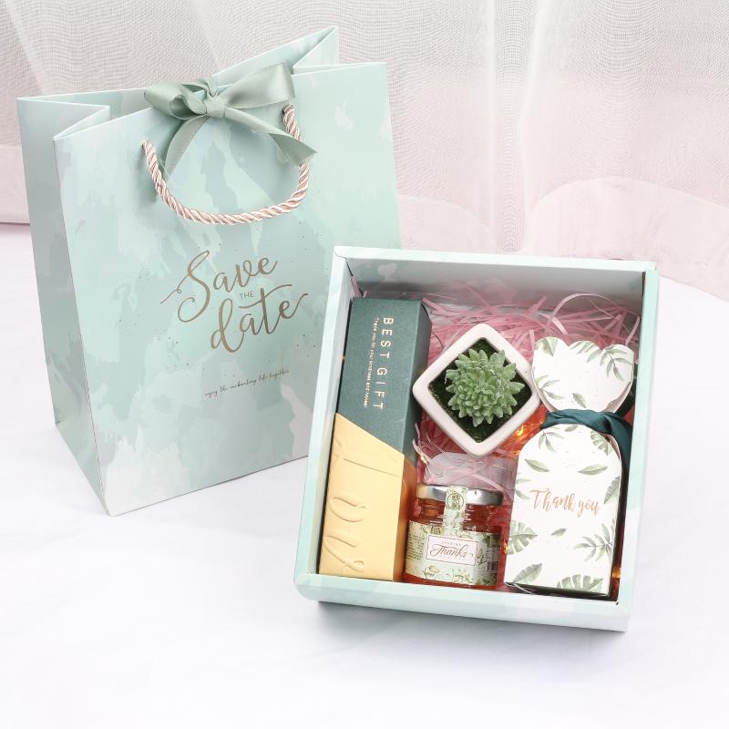 Ins Wind Wedding Candies Box Gifts for Girls Birthday Gifts Creative for Girlfriends Small Practical Delicate Mother
Ins Wind Wedding Candies Box Gifts for Girls Birthday Gifts Creative for Girlfriends Small Practical Delicate Mother