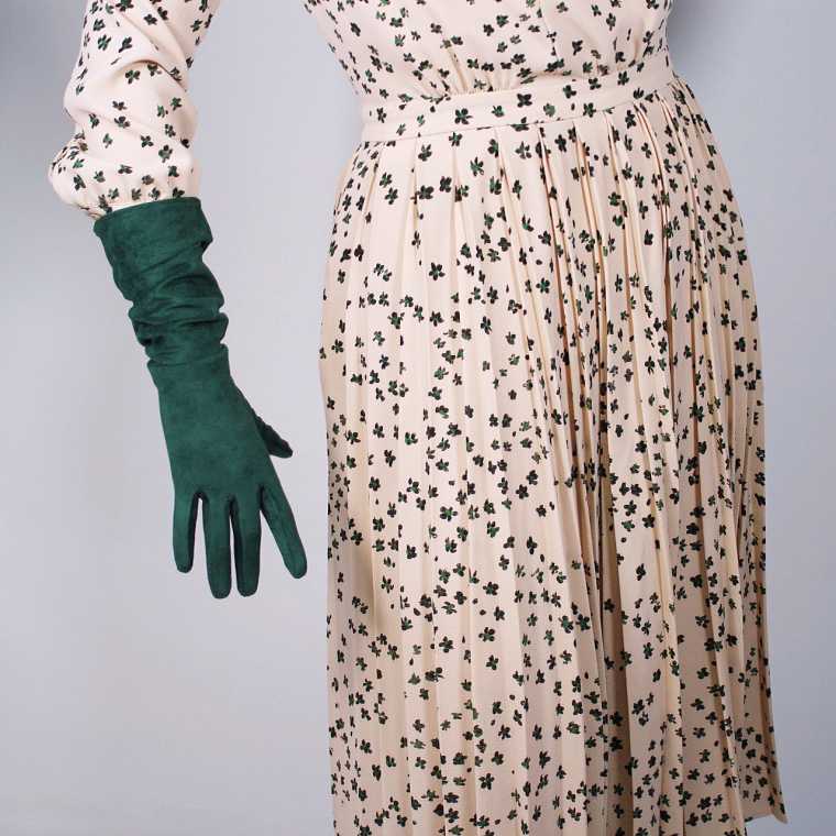 Women's faux suede leather dark green long gloves female sexy club party dress fashion long glove 40cm R1305
Women's faux suede leather dark green long gloves female sexy club party dress fashion long glove 40cm R1305