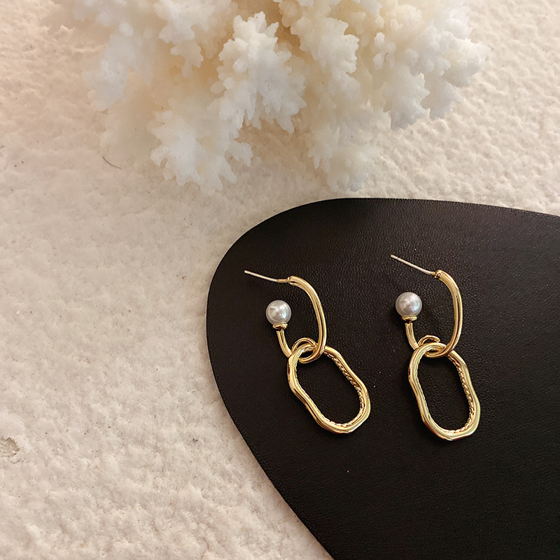 New Fashion Irregular Metal Baroque Pearl Big Dangle Earring For Women Ear Ring Exaggerated Wedding Prevent Allergy Jewelry Gift
New Fashion Irregular Metal Baroque Pearl Big Dangle Earring For Women Ear Ring Exaggerated Wedding Prevent Allergy Jewelry Gift