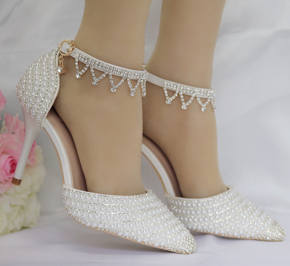 Best Selling Luxury Real Image Wedding Veils Hand Made Flower Long Veil Lace Applique Crystals One Layers Cathedral Length Cheap Bridal Veil