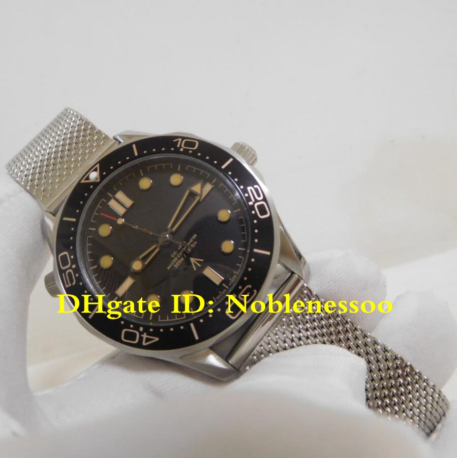 New Style Mens 300M Black Dial James Bond 007 No Time To Die 210.90.42.20.01.001 with Steel Bracelet Men's Automatic Watches, Original box
New Style Mens 300M Black Dial James Bond 007 No Time To Die 210.90.42.20.01.001 with Steel Bracelet Men's Automatic Watches, Original box