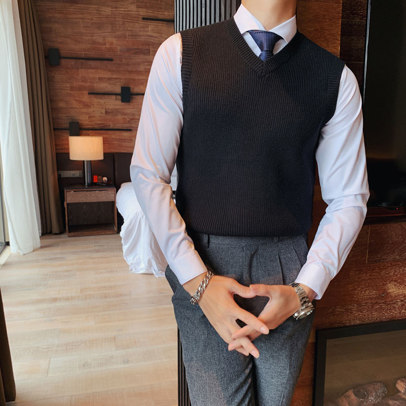 Autumn Solid Color V-neck Pullover Vest Men British Sleeveless Thick Line Sweater Vest Black Yellow Erkek Mont Kaban Men
Autumn Solid Color V-neck Pullover Vest Men British Sleeveless Thick Line Sweater Vest Black Yellow Erkek Mont Kaban Men