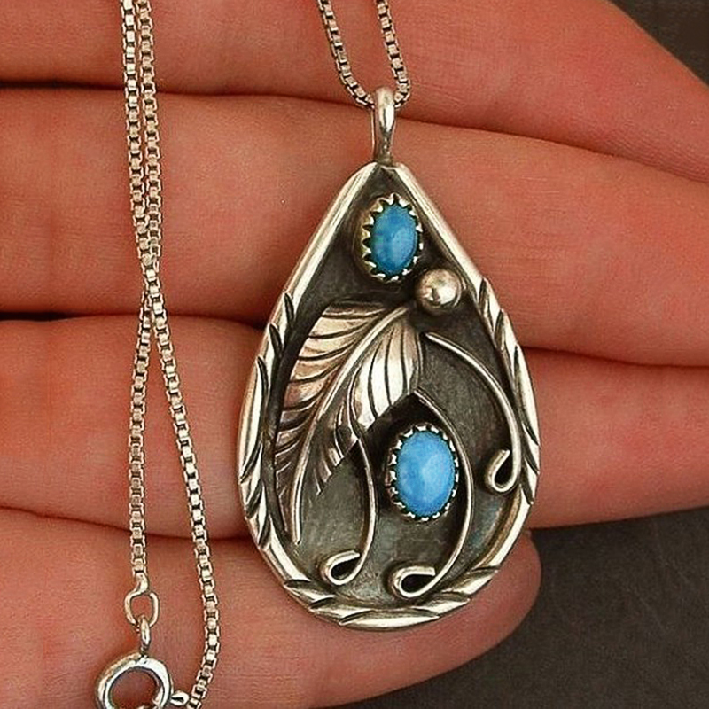 Huitan Water Drop Shape Pendent Necklace Engrave Pretty Leaf Pattern Blue Resin Vintage Party Delicate Women Necklaces Jewelry
Huitan Water Drop Shape Pendent Necklace Engrave Pretty Leaf Pattern Blue Resin Vintage Party Delicate Women Necklaces Jewelry