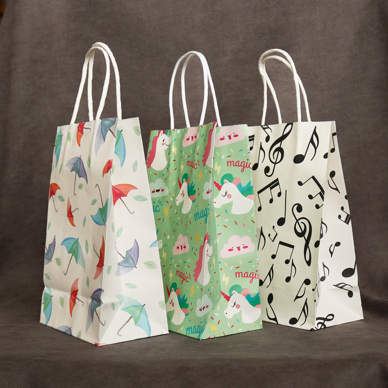 2pcs Cartoon Craft Kraft Paper Bag with Handles Gift Bags Vintage Envelope For Card Scrapbooking Gift Stationery
2pcs Cartoon Craft Kraft Paper Bag with Handles Gift Bags Vintage Envelope For Card Scrapbooking Gift Stationery