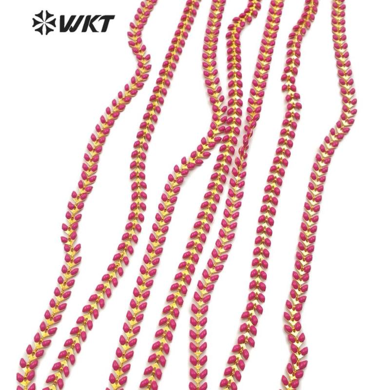 WT-RBC112 Natural Resin Brass "V" Chain Red Pink Color 6MM Beads Rosary Chain 10 Meters For Jewelry Making
WT-RBC112 Natural Resin Brass "V" Chain Red Pink Color 6MM Beads Rosary Chain 10 Meters For Jewelry Making
