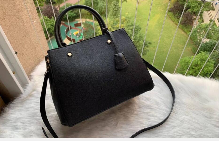Black Montaigne handbag Embossing Tote Bag Women Leather Shoulder Bags Floral Print Handbags Crossbody big shopping Messenger Bags
Black Montaigne handbag Embossing Tote Bag Women Leather Shoulder Bags Floral Print Handbags Crossbody big shopping Messenger Bags
