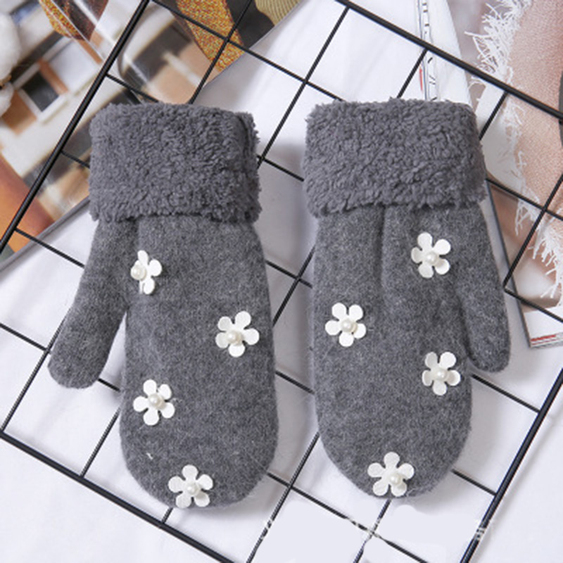Five Fingers Gloves Female Winter Warm Driving Mittens Thickening Velvet Wool Knitted Fur Cute Daisy Pearl Student Cycling Glove H31
Five Fingers Gloves Female Winter Warm Driving Mittens Thickening Velvet Wool Knitted Fur Cute Daisy Pearl Student Cycling Glove H31