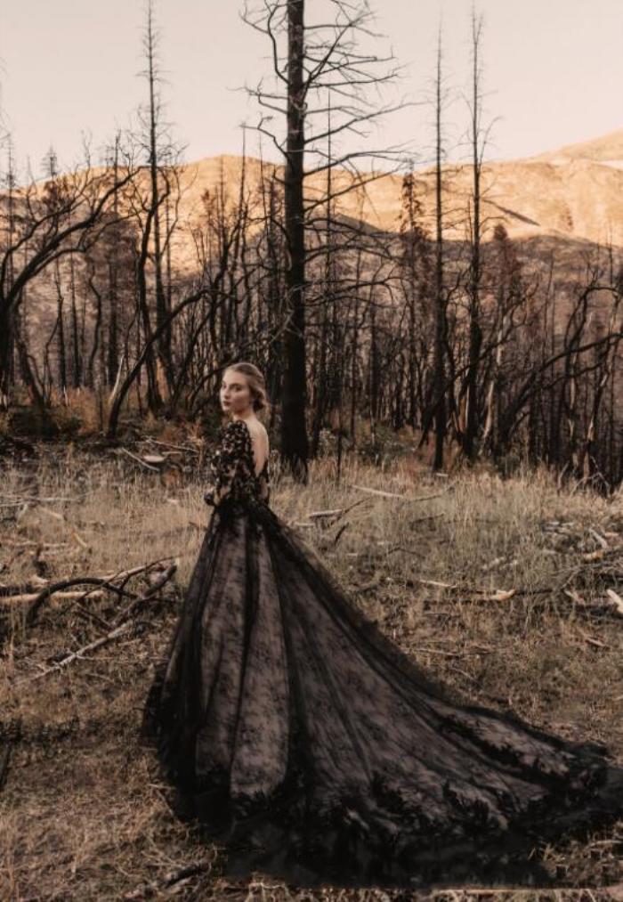 A Country Black Gothic E Wedding Dresses V Neck Sleeve Appliqued Lace Bridal Gowns Boho Backless Long Ves De Novia AL Ppliqued Es L ppliqued es