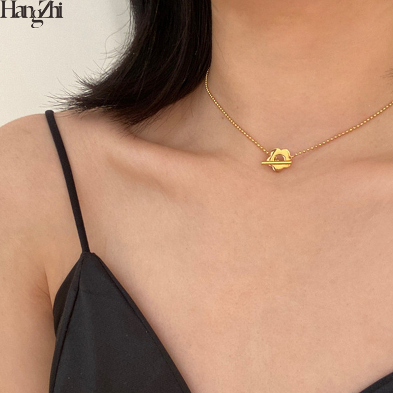 HangZhi 2020 New Trendy Minimalist Gold Color Flower Metal Clavicle Choker Hollow Daisy Buckle Necklace for Women Jewelry
HangZhi 2020 New Trendy Minimalist Gold Color Flower Metal Clavicle Choker Hollow Daisy Buckle Necklace for Women Jewelry
