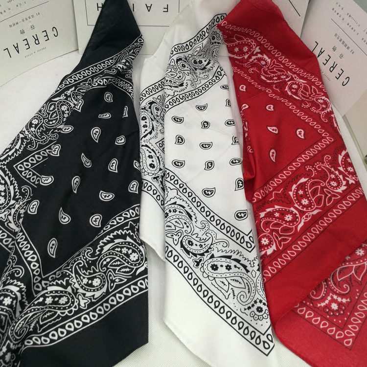 Multi-Functional Large Square Scarf Dustproof Mask Hip Hop Headscarf Hiphop Headscarf Hip-hop Hair Band Scarf, Photo color
Multi-Functional Large Square Scarf Dustproof Mask Hip Hop Headscarf Hiphop Headscarf Hip-hop Hair Band Scarf, Photo color