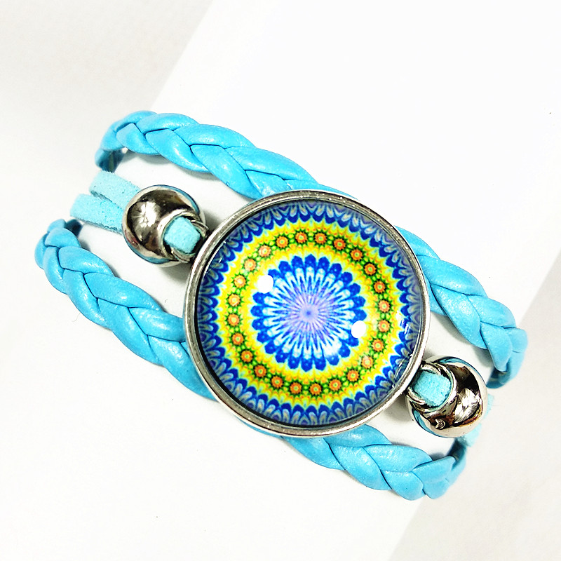 1pc 2020 New Style Bandanna charm Bracelet Mandala Flower Buddhism zen blue red purple pink Glass hand chain best gift
1pc 2020 New Style Bandanna charm Bracelet Mandala Flower Buddhism zen blue red purple pink Glass hand chain best gift