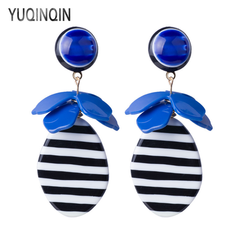 Classic Drop Fashion Resin Earrings for Women 2020 Statement Long Geometric Acrylic Dangling Elegant Earring Female Jewelry
Classic Drop Fashion Resin Earrings for Women 2020 Statement Long Geometric Acrylic Dangling Elegant Earring Female Jewelry