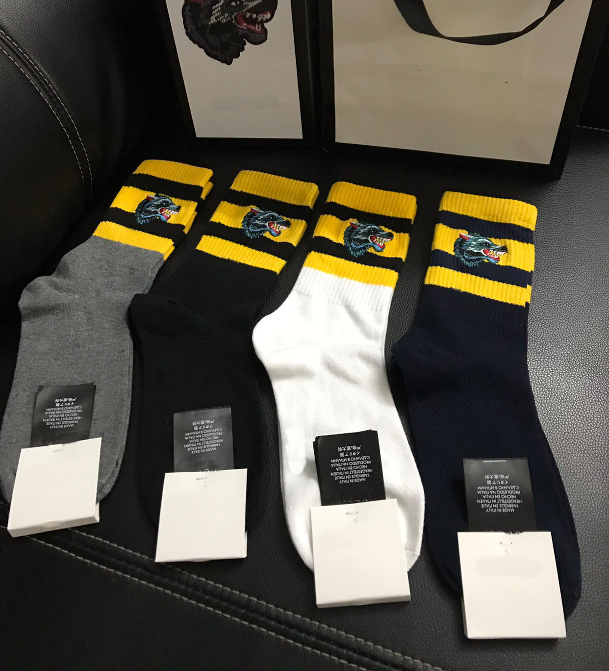 4 Pair/Box Mens Socks Four Pairs Sports Socks Wolf Embroidery Leisure Man Socks Gift Box Set, Black
4 Pair/Box Mens Socks Four Pairs Sports Socks Wolf Embroidery Leisure Man Socks Gift Box Set, Black