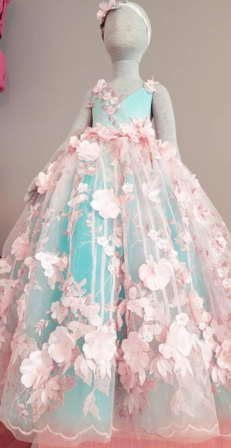 Flower Girls Dresses 3D Floral Appliqued A Line Girls Formal Gowns Custom Made Sweep Length Tulle Children Evening Dress