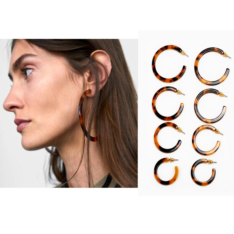 Exaggerate Minimalism Vintage Leopard Acetate Acrylic Big Round Hoop Earrings Tortoiseshell Earrings 2020 New Design Jewelry
Exaggerate Minimalism Vintage Leopard Acetate Acrylic Big Round Hoop Earrings Tortoiseshell Earrings 2020 New Design Jewelry