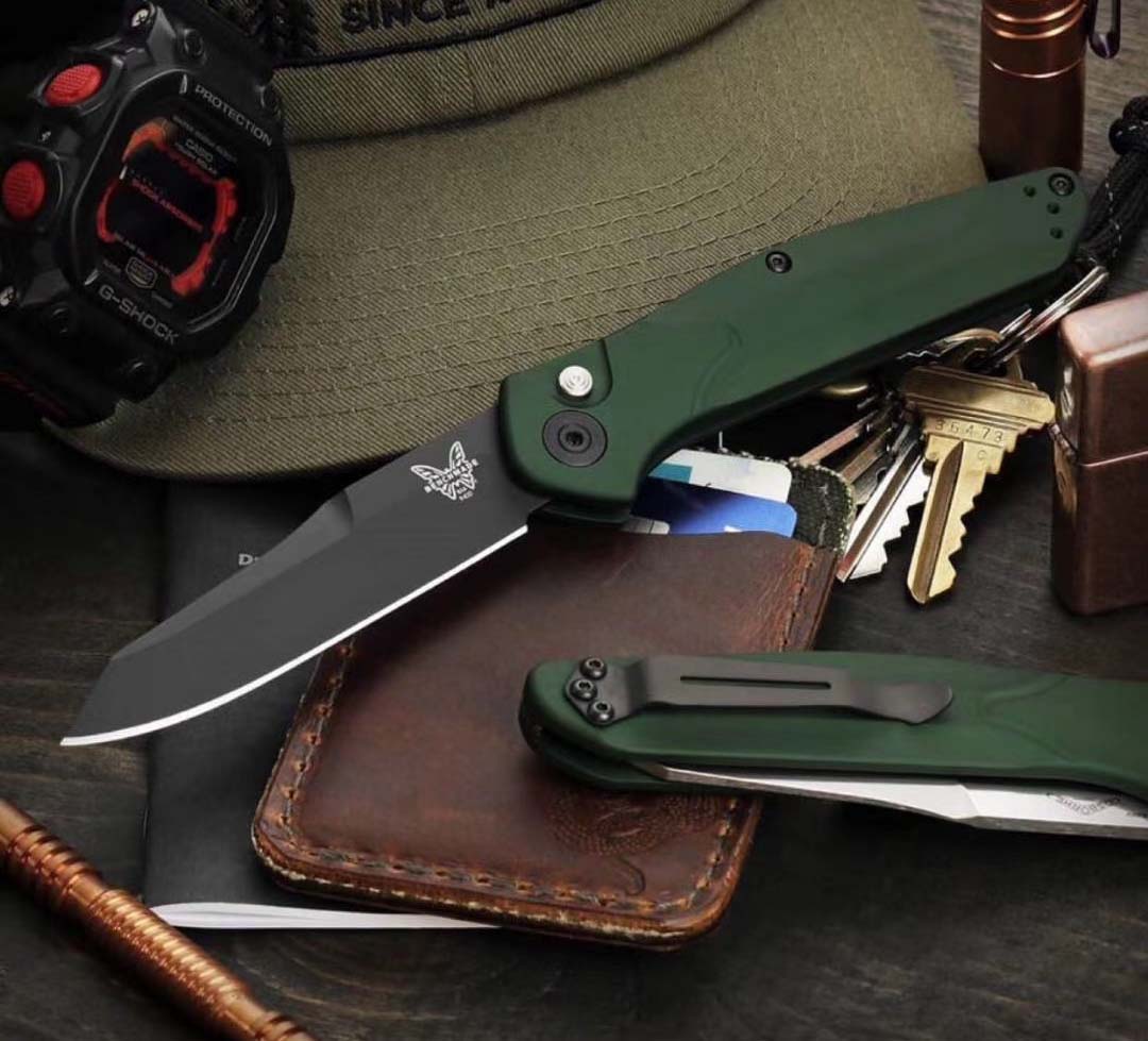 Benchmade 9400/9400BK Osborne AUTO Folding Knife 3.4" S30V Black/Satin Plain Blade, Green Aluminum Handles BM3300 Automatic Knife
Benchmade 9400/9400BK Osborne AUTO Folding Knife 3.4" S30V Black/Satin Plain Blade, Green Aluminum Handles BM3300 Automatic Knife