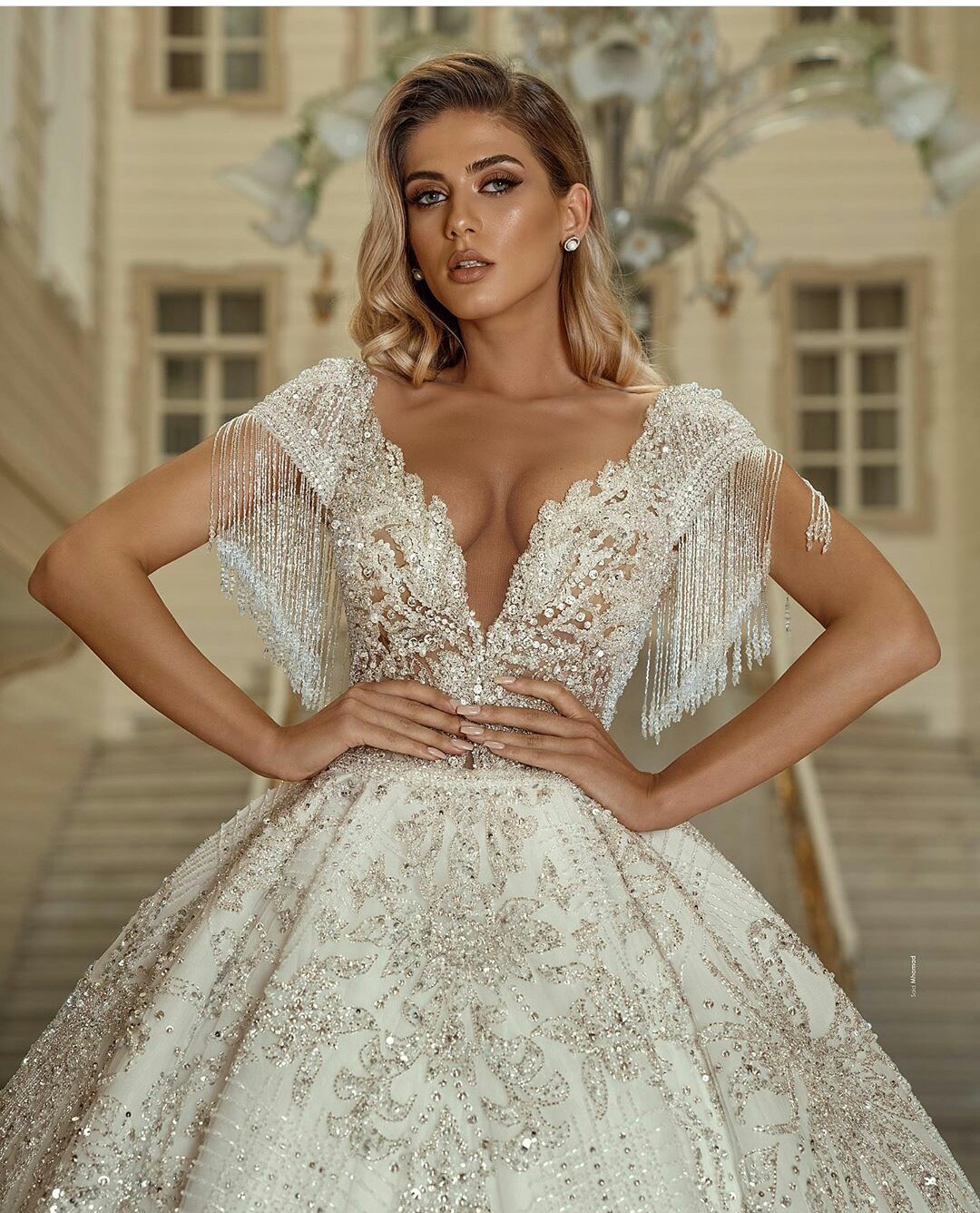 Luxury Wedding Dresses Sequins Beaded Rhinestones Wedding Dress Custom Made Sweep Train Tassel Vestidos De Novia