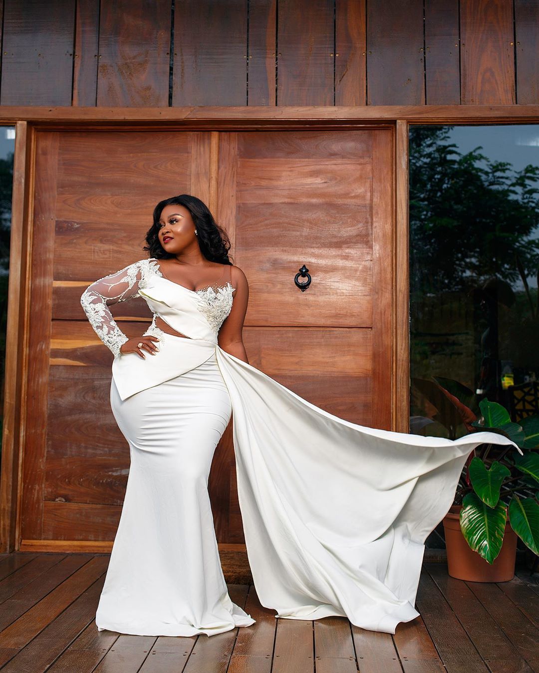 plus size arabic aso ebi lace beaded wedding dress with deep vneck mermaid silhouette