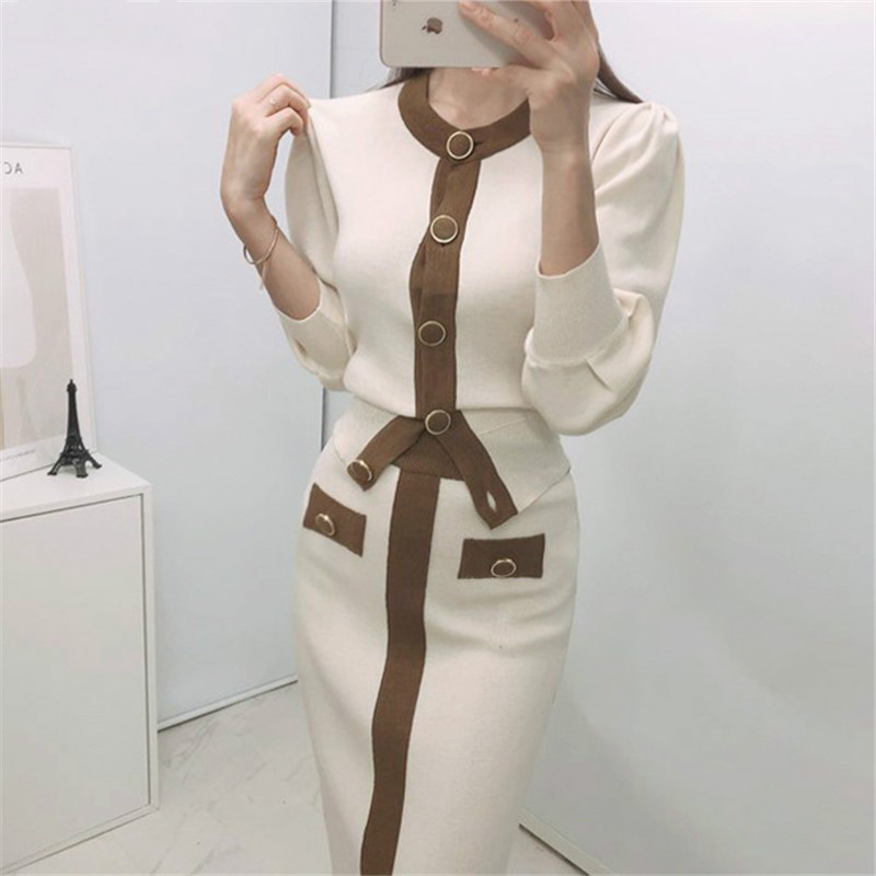 2020 Autumn Korean Knitted Color-blocked Two Piece Sets Women Long Sleeve Cardigan + Elastic Waist Long Skirt Suits Outfits, White
2020 Autumn Korean Knitted Color-blocked Two Piece Sets Women Long Sleeve Cardigan + Elastic Waist Long Skirt Suits Outfits, White