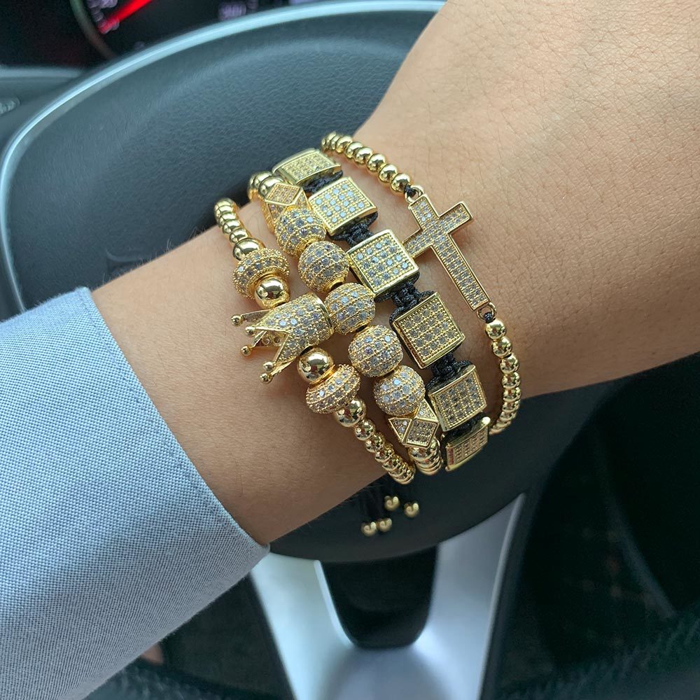 4pcs/set Luxury CZ Gold crown cross Charm mens bracelet stacks copper beads Macrame bracelets & bangles for mens accessories Y200810
4pcs/set Luxury CZ Gold crown cross Charm mens bracelet stacks copper beads Macrame bracelets & bangles for mens accessories Y200810