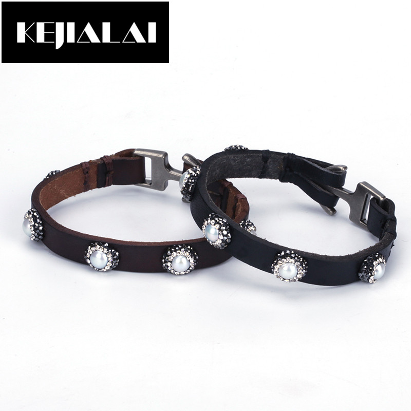 KEJIALAI Vintage Geniues Leather Bangle Bracelet for Women Men Bohemian Ethnic Stylish Freshwater Pearl Charm with Rhinestone
KEJIALAI Vintage Geniues Leather Bangle Bracelet for Women Men Bohemian Ethnic Stylish Freshwater Pearl Charm with Rhinestone