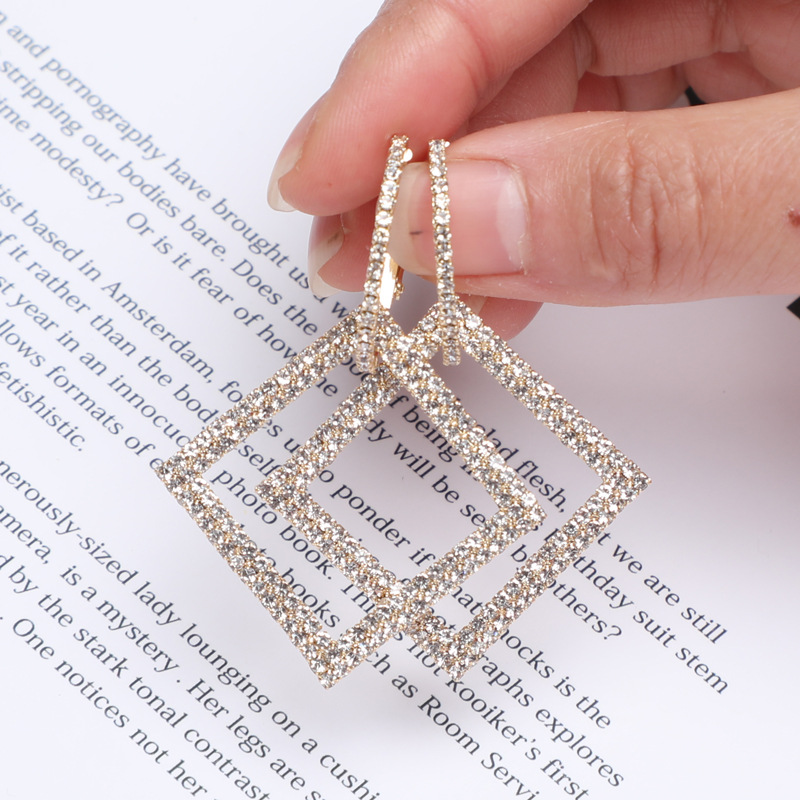 Dangle & Chandelier European And American Fashion Geometric Crystal Pendant Earrings Female Korean Long Temperament Wild Wedding Jewelry
Dangle & Chandelier European And American Fashion Geometric Crystal Pendant Earrings Female Korean Long Temperament Wild Wedding Jewelry