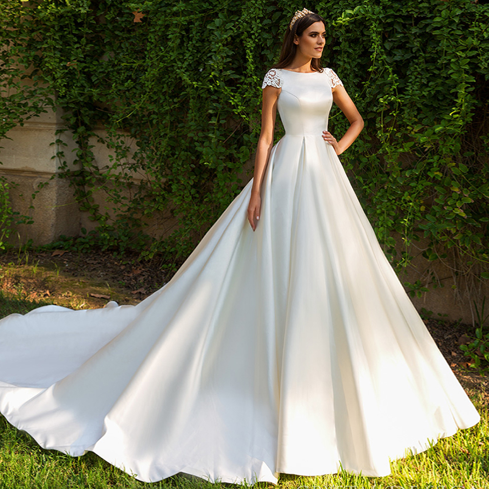 New Listing Short Sleeve Bridal Dresses Beading Appliques Illusion Back France Satin Wedding Gowns Vestidos De Boda, Champagne
New Listing Short Sleeve Bridal Dresses Beading Appliques Illusion Back France Satin Wedding Gowns Vestidos De Boda, Champagne