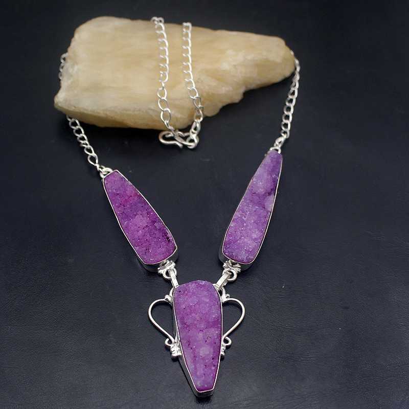 Hermosa Attractive Unique Natural Purple Druzy Silver Color Chain Necklace 18 inch A767
Hermosa Attractive Unique Natural Purple Druzy Silver Color Chain Necklace 18 inch A767