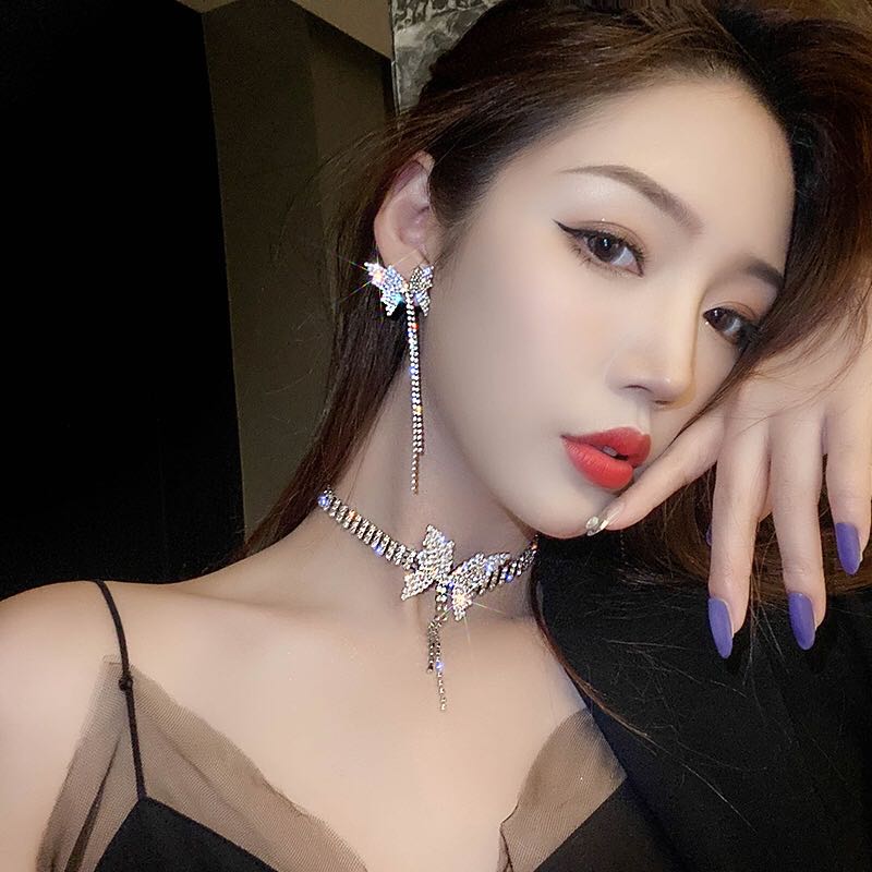Fashion Butterfly Crystal Necklace women's long tassel Rhinestone Necklace Wedding Jewelry Party Gift
Fashion Butterfly Crystal Necklace women's long tassel Rhinestone Necklace Wedding Jewelry Party Gift