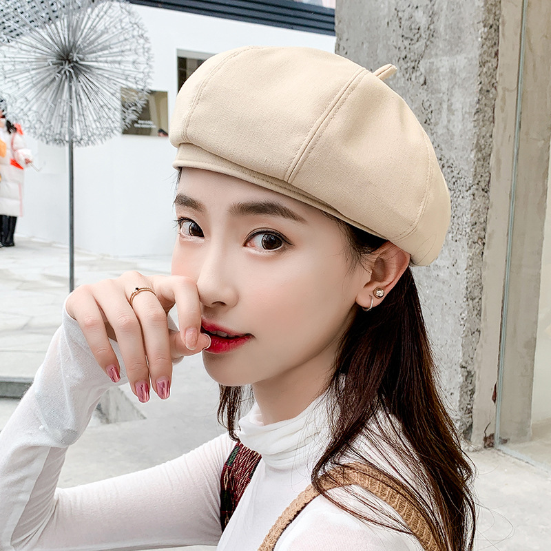 autumn Korean women beret French RETRO art hat Newspaper painter octagonal hat femme solid artist cap Japanese Britain ins, Beige 
autumn Korean women beret French RETRO art hat Newspaper painter octagonal hat femme solid artist cap Japanese Britain ins, Beige