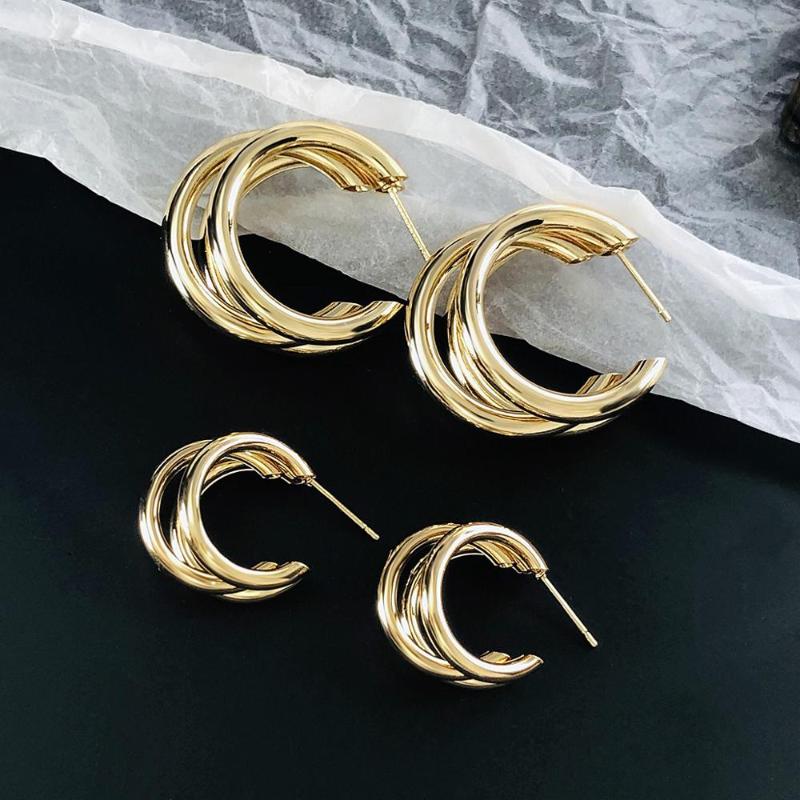 AMORCOME Vintage Metal Hoop Earrings for Women Girls C Shaped Statement Earrings Brincos Party Retro Jewelry Accessories 2020
AMORCOME Vintage Metal Hoop Earrings for Women Girls C Shaped Statement Earrings Brincos Party Retro Jewelry Accessories 2020