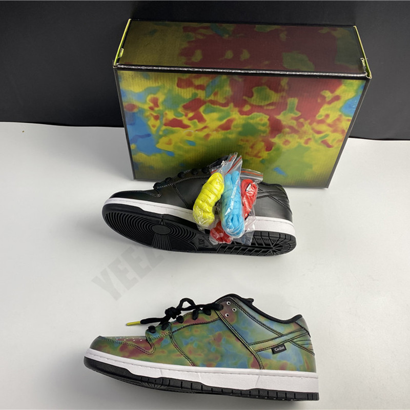 2020 OG low balck SB Dunk chameleon thermal imaging Skateboard Shoes change color b Men Women Fashion Comfortable Trainer Sneakers CZ5123-00
2020 OG low balck SB Dunk chameleon thermal imaging Skateboard Shoes change color b Men Women Fashion Comfortable Trainer Sneakers CZ5123-00