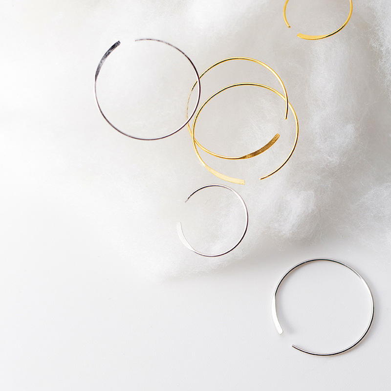 Real 925 Sterling Silver Round Circle Gold Hoop Earrings Fine Jewelry For Girls Women Ladies Fashion Party Prom Accessories 2020
Real 925 Sterling Silver Round Circle Gold Hoop Earrings Fine Jewelry For Girls Women Ladies Fashion Party Prom Accessories 2020