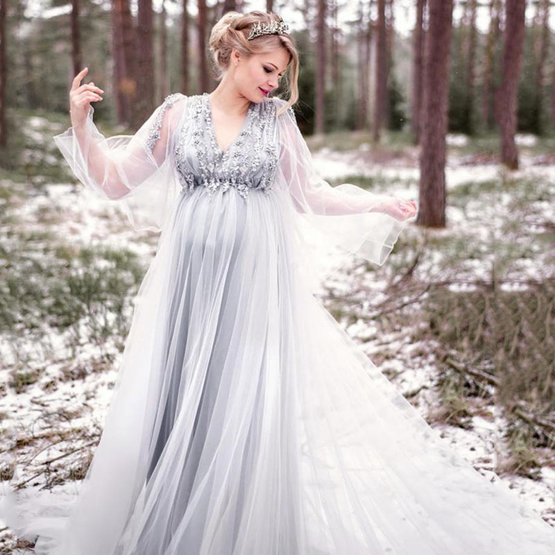 Pregnant Wedding Dresses Princess Long Sleeves V Neck Country Bridal Gowns Flowers Appliques Beads vestido de noiva Plus Size Wedding Dress