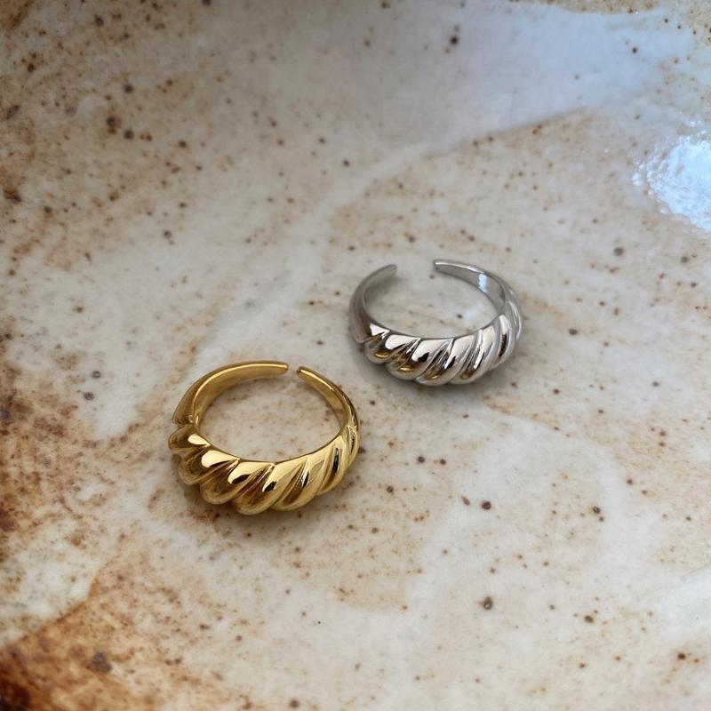 SHANICE S925 Sterling Silver Open Rings for Women Adjustable Finger Rings Curved Wide-face Street Style Punk Ring Fine Jewelry
SHANICE S925 Sterling Silver Open Rings for Women Adjustable Finger Rings Curved Wide-face Street Style Punk Ring Fine Jewelry