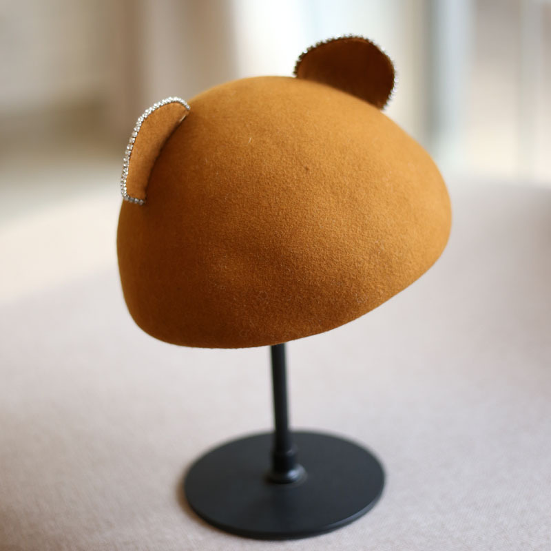 Fedora Cat Ears Wool Beret Artist's Hat Autumn And Winter Cute Wool Bud Cap Embroidered Feather Hat Korean Letter For Women, Black
Fedora Cat Ears Wool Beret Artist's Hat Autumn And Winter Cute Wool Bud Cap Embroidered Feather Hat Korean Letter For Women, Black