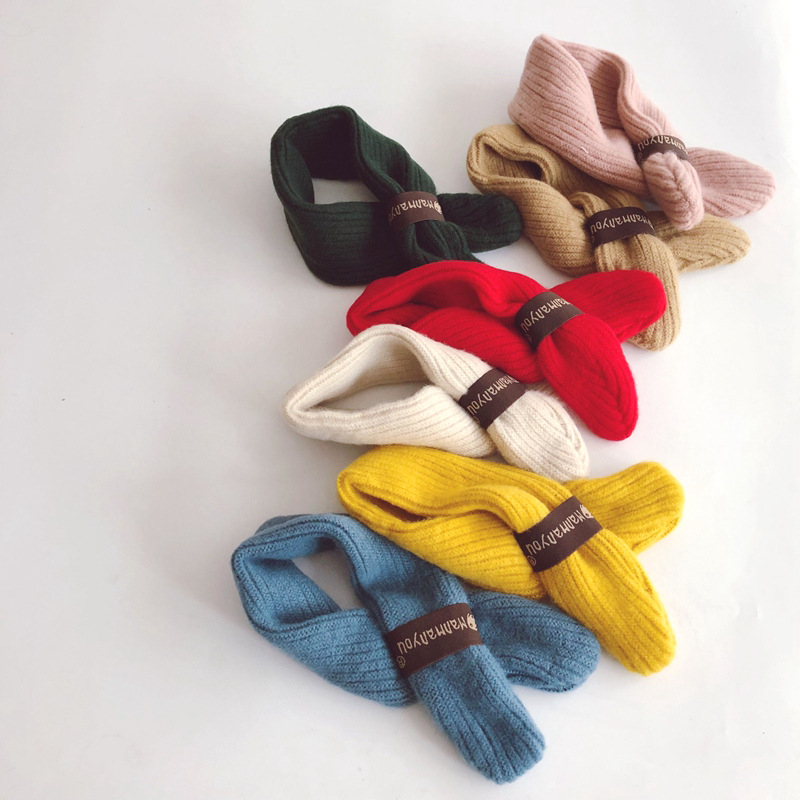 Children's scarf simple wind solid color boys and girls knitted cross scarf letters children's wool
Children's scarf simple wind solid color boys and girls knitted cross scarf letters children's wool
