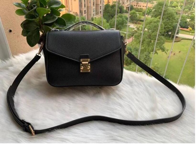 Hot Sale Fashion Shoulder Bags Simple Small Square Bag Women Embossing Casual Handbag Bag Female PU Crossbody Messenger Bags Handbags ki125#, Black
Hot Sale Fashion Shoulder Bags Simple Small Square Bag Women Embossing Casual Handbag Bag Female PU Crossbody Messenger Bags Handbags ki125#, Black